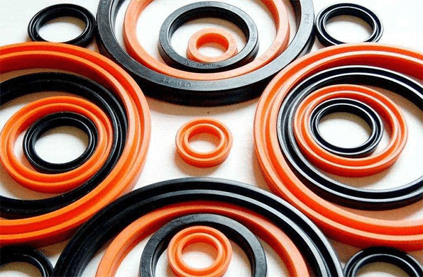 hydraulic seals of different sizes